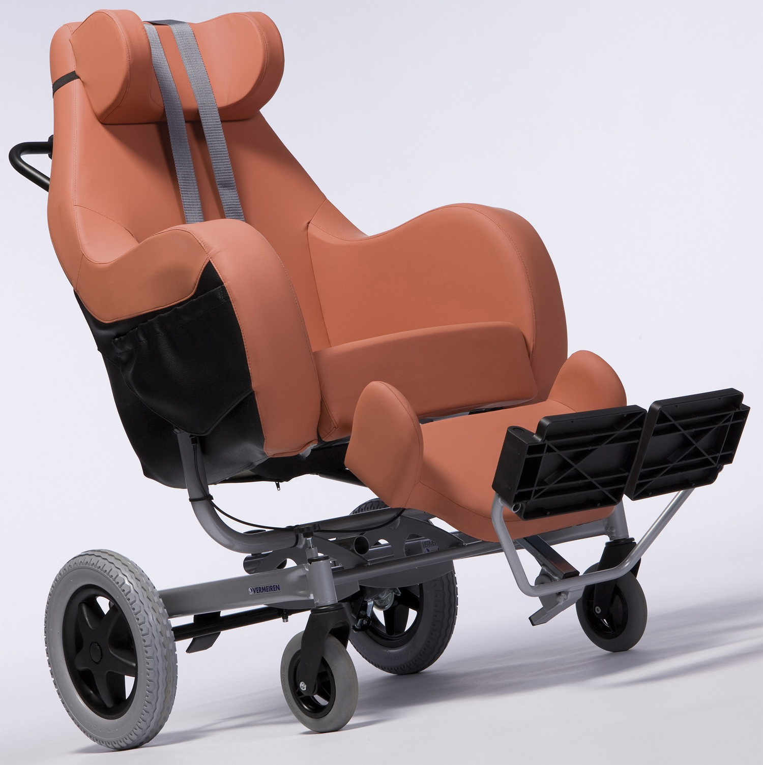 Кресло-коляска инвалидное многофункциональное Vermeiren CORAILLE XXL